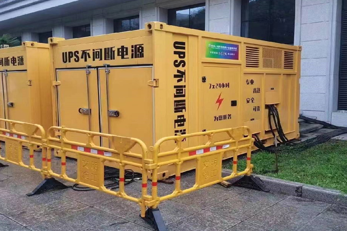 渭南发电机租赁施工现场